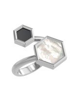 Кольцо из белого золота c ониксом и перламутром