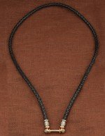 Гайтан из золота c кожаным шнурком