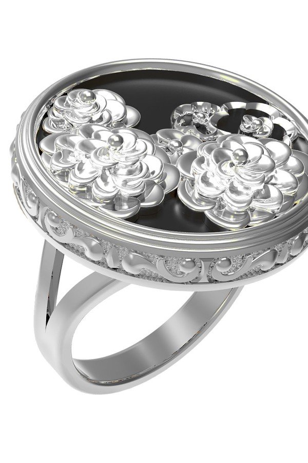 Кольцо из белого золота c ониксом и перламутром