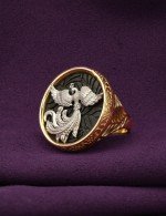 Кольцо из лимонного золота c эбеновым деревом