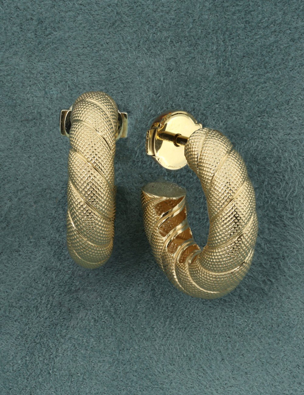 Серьги из лимонного золота