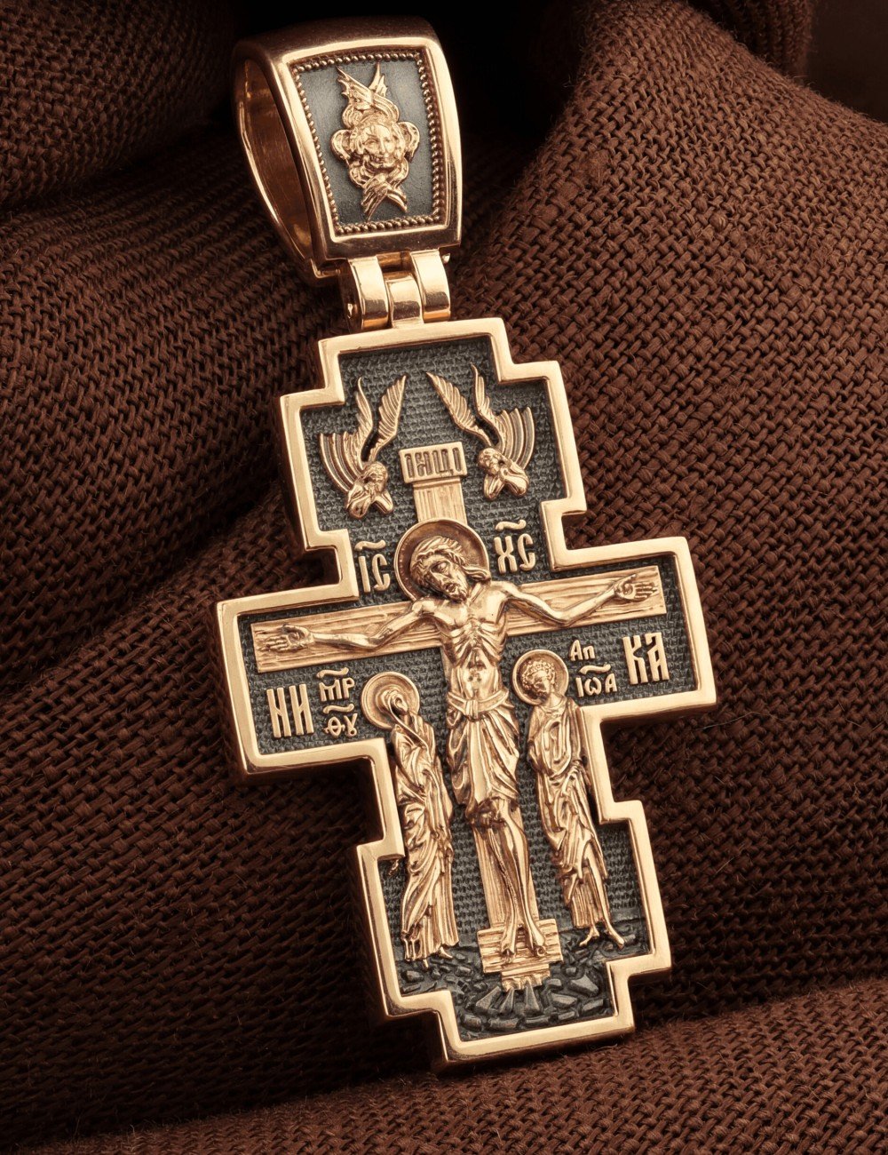 Крест из золота