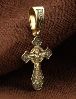 Крест из лимонного золота