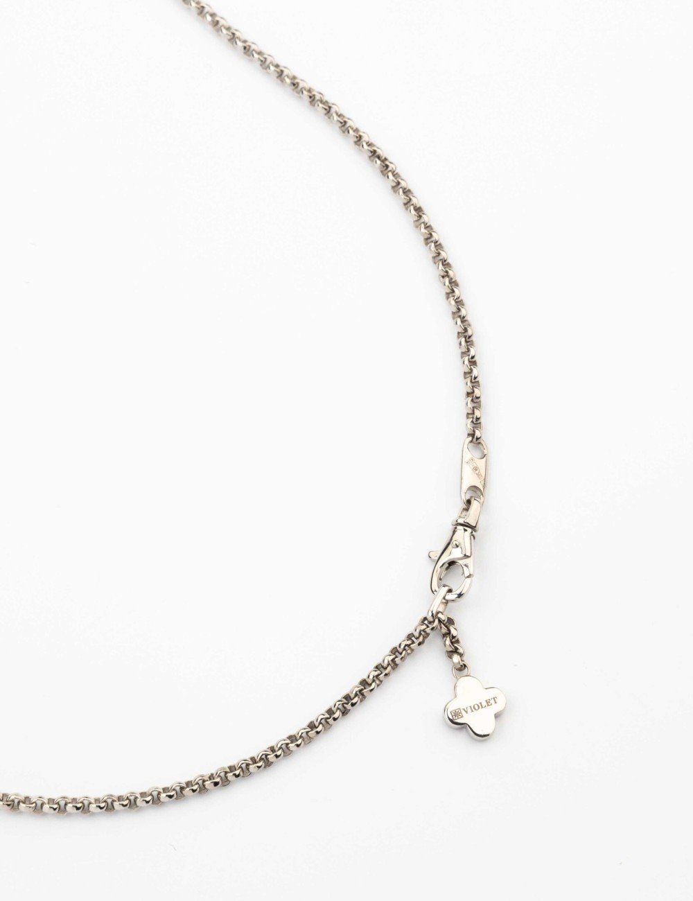 Колье из белого золота c бриллиантами, ониксом и перламутром