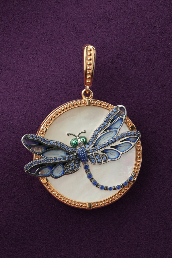 Подвеска из красного золота 585 пробы c сапфиром, эмалью и перламутром