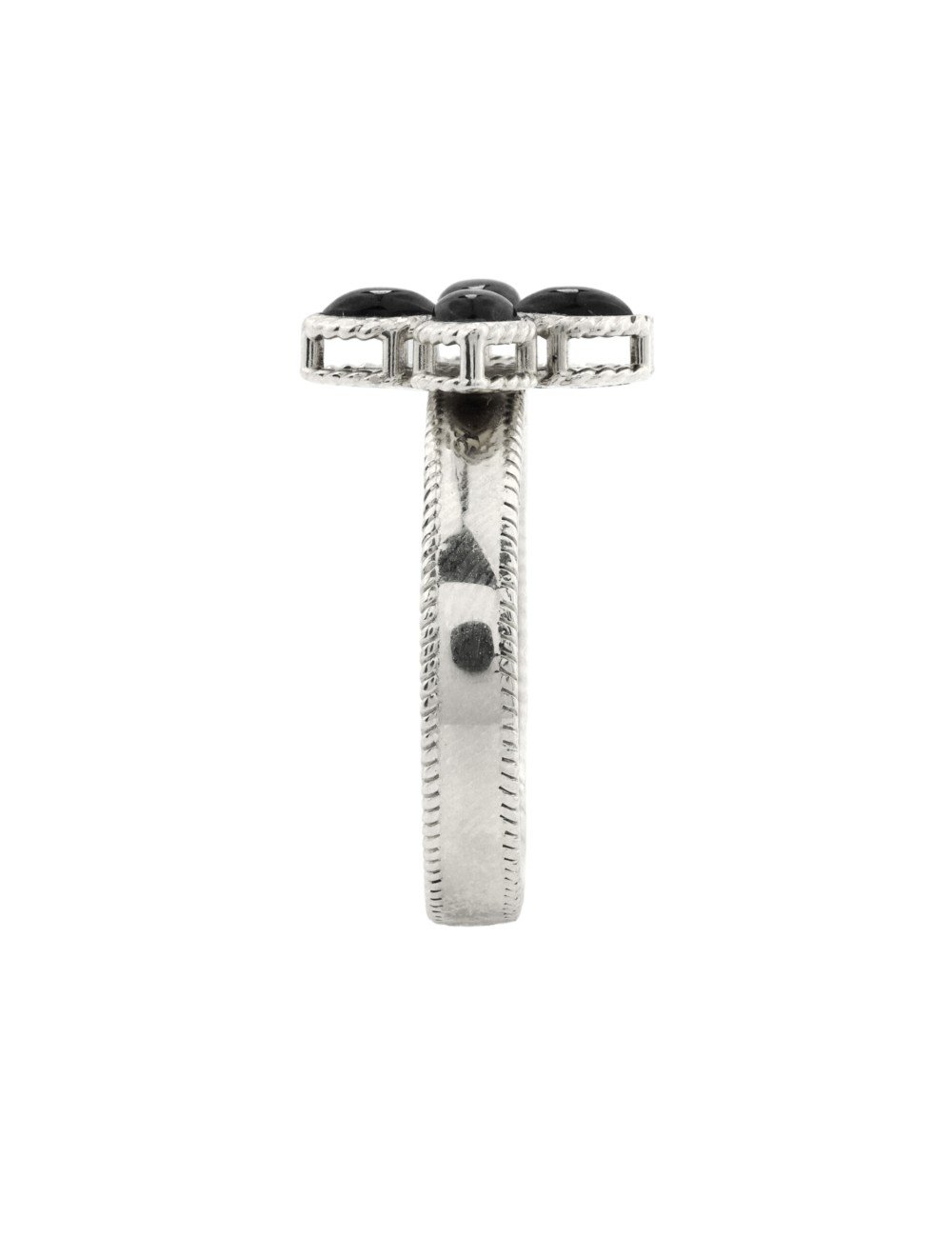 Кольцо из белого золота c бриллиантами и ониксом