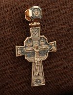 Крест из золота