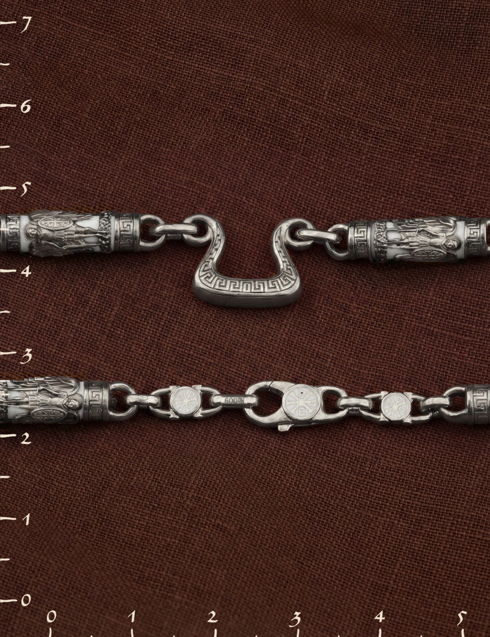 Цепь из белого золота c эмалью и бивнем мамонта