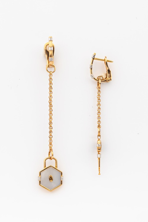 Серьги из красного золота 585 пробы c ониксом и перламутром