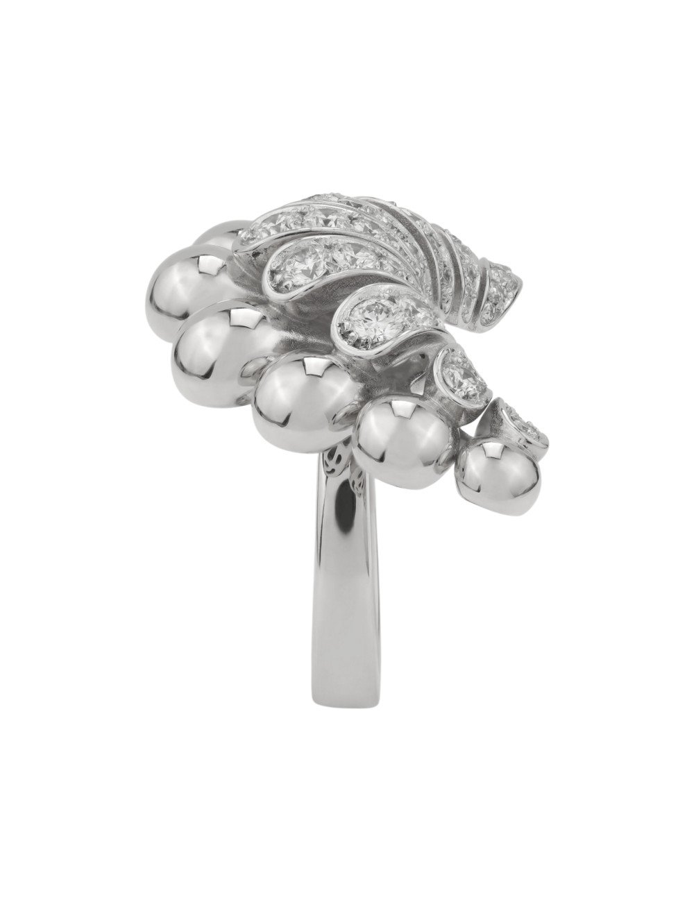 Кольцо из белого золота c бриллиантами