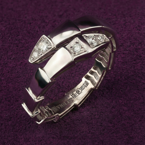 Кольцо из белого золота 585 пробы c бриллиантами