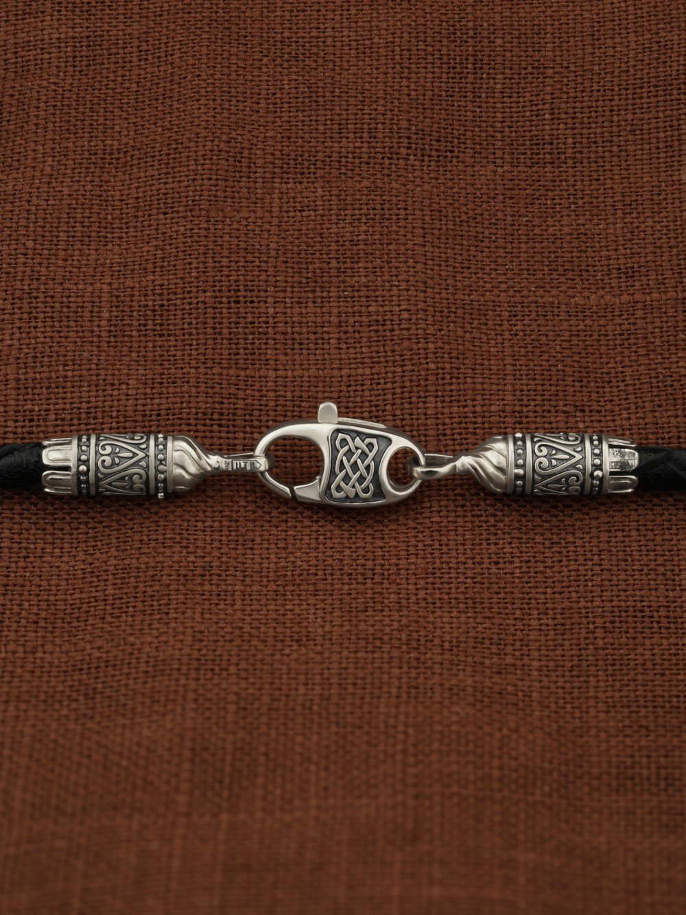 Гайтан из белого золота