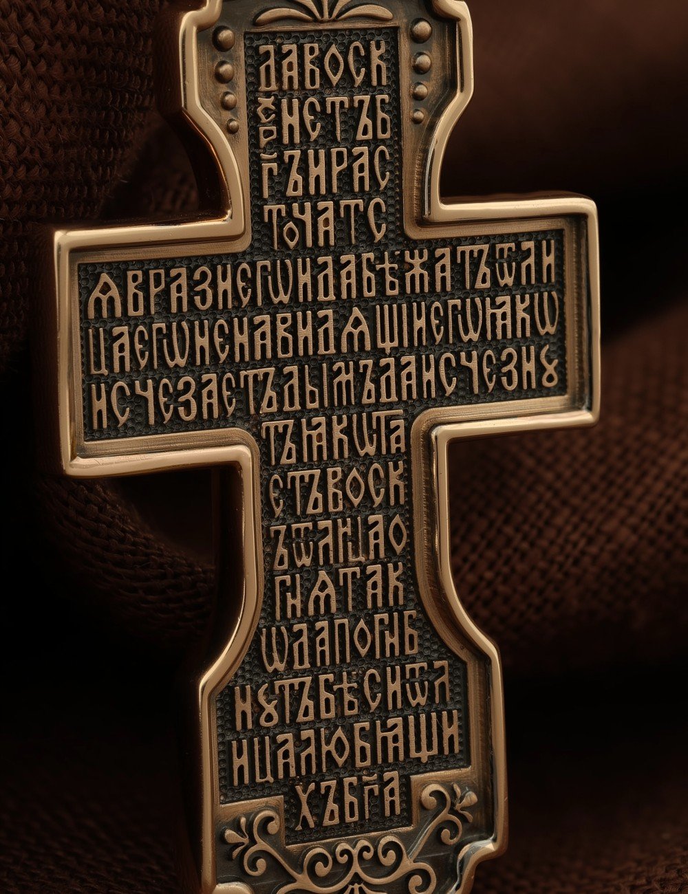 Крест из золота