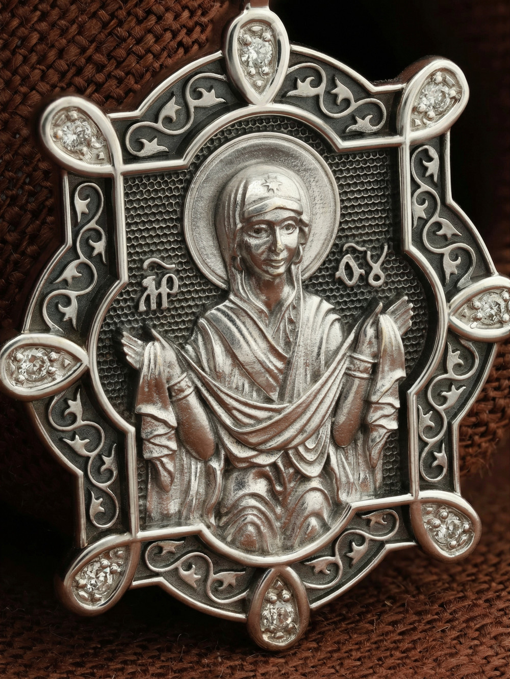 Нательная икона из белого золота 585 пробы c бриллиантами