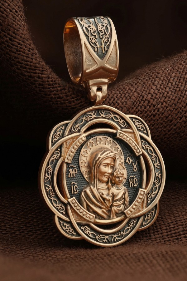 Нательная икона из красного золота 585 пробы