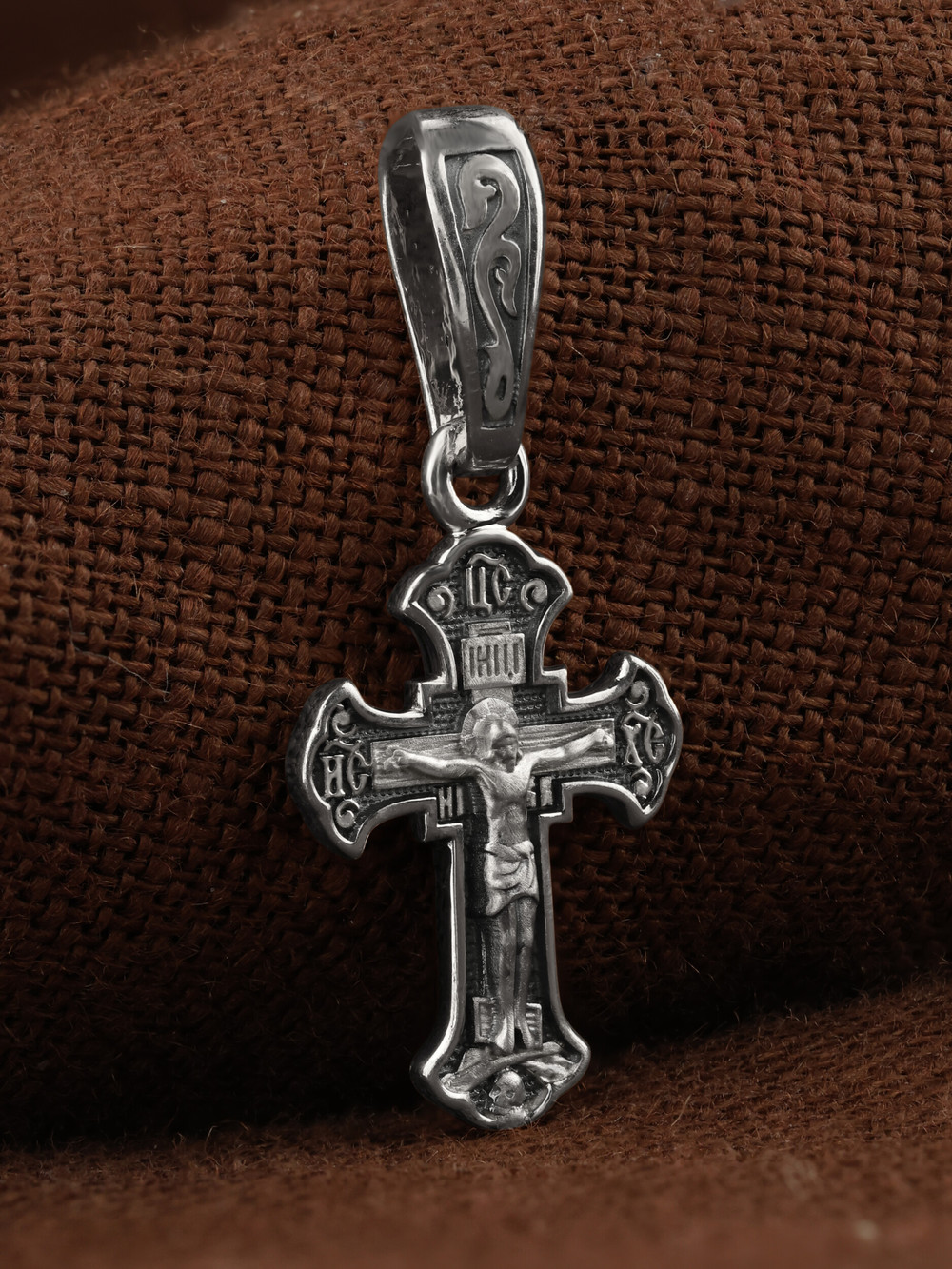 Крест из белого золота 585 пробы