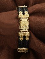 Браслет из золота c шнурком