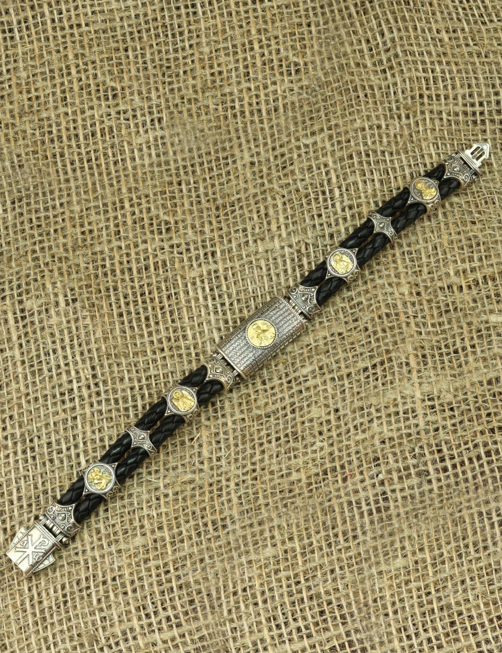 Браслет из серебра и золота c кожаным шнурком