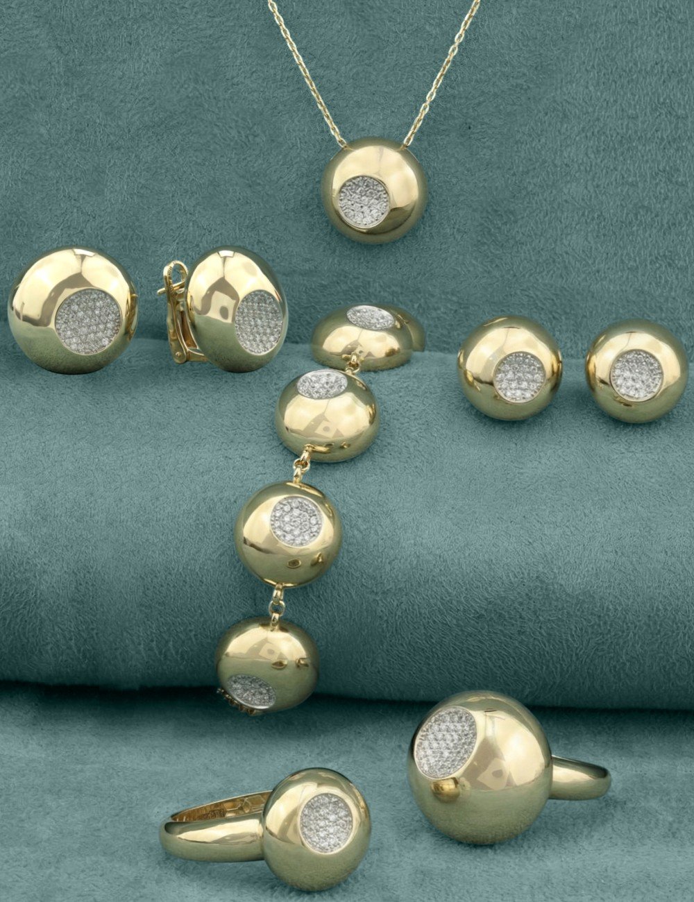 Серьги из лимонного золота c бриллиантами