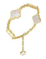 Браслет из лимонного золота c перламутром