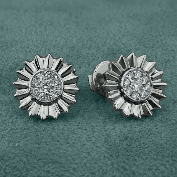 Серьги из белого золота 585 пробы c бриллиантами