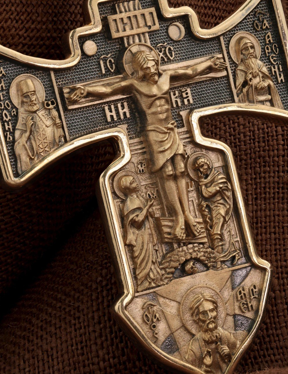 Крест из золота