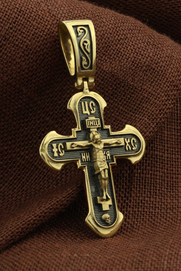 Крест из лимонного золота