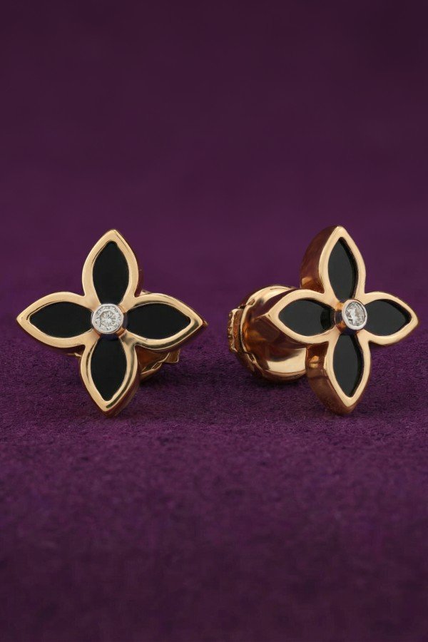 Серьги из золота c бриллиантами и ониксом