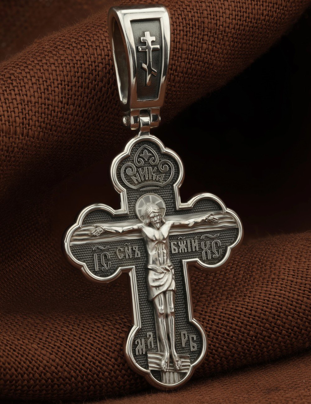 Крест из белого золота