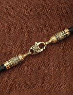 Гайтан из лимонного золота c кожаным шнурком