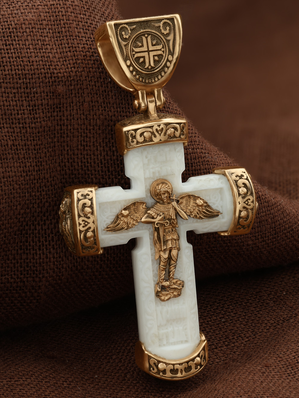 Крест из красного золота 585 пробы c бивнем мамонта