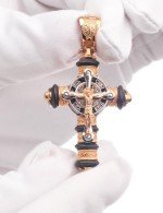 Крест из золота c ониксом