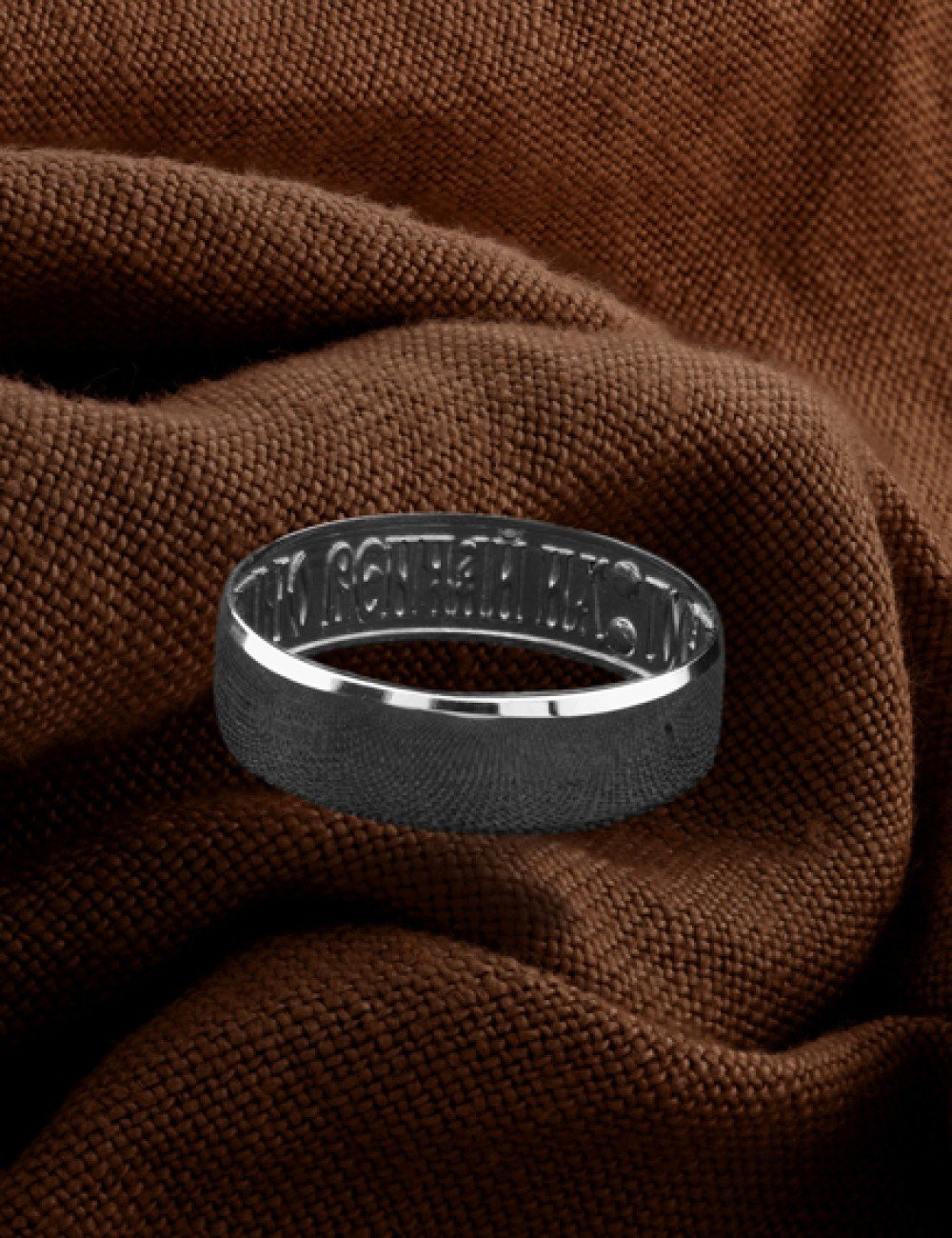 Кольцо из белого золота