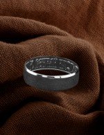 Кольцо из белого золота