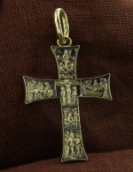 Крест из зелёного золота