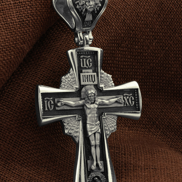 Крест из белого золота 585 пробы