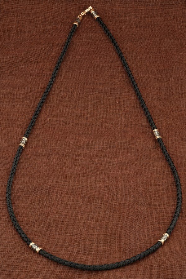 Шнурок шёлковый из золота c шёлковым шнурком