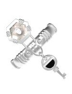 Кольцо из белого золота c ониксом и перламутром