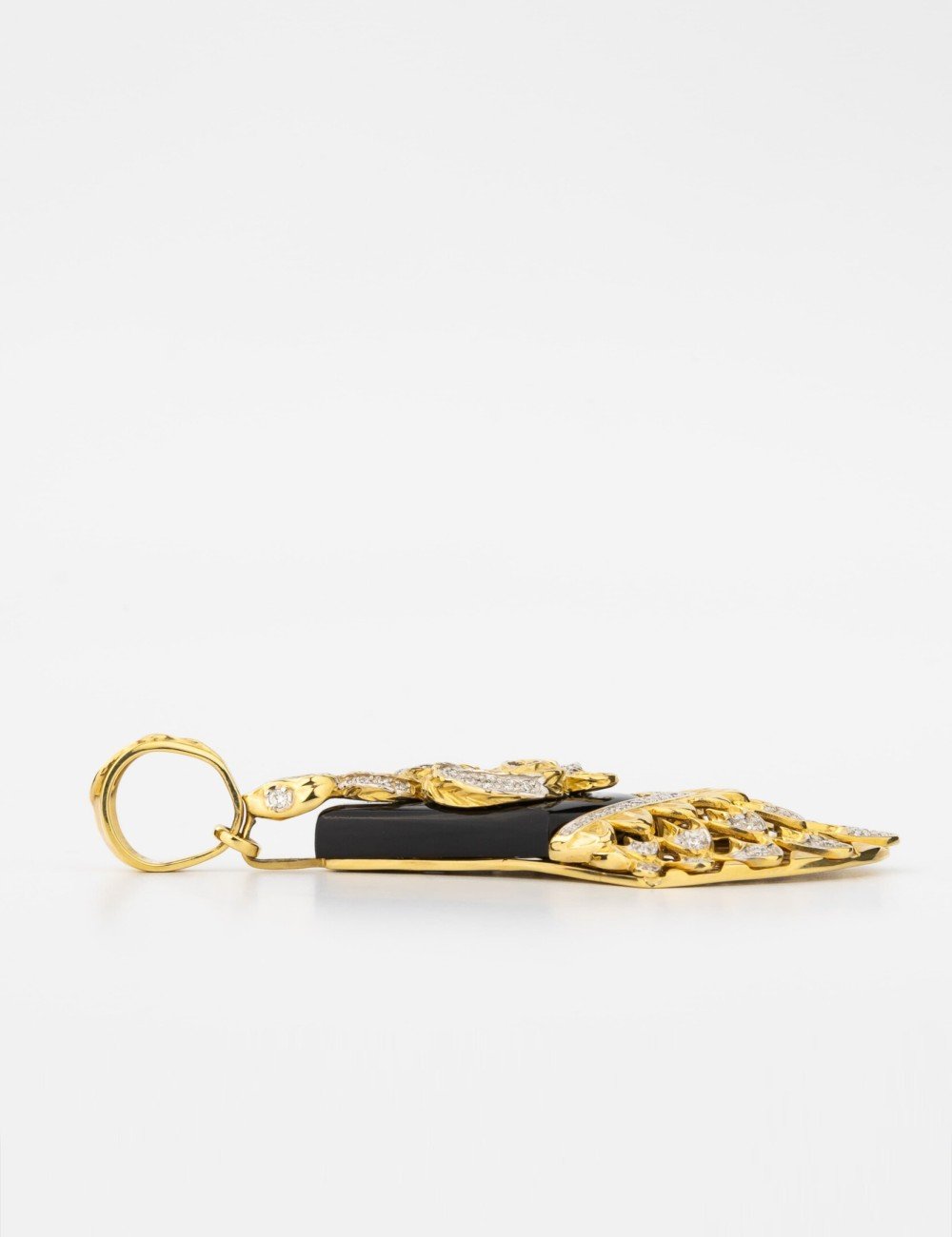 Подвеска из лимонного золота c бриллиантами и ониксом