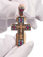 Крест из золота c эмалью и рубином