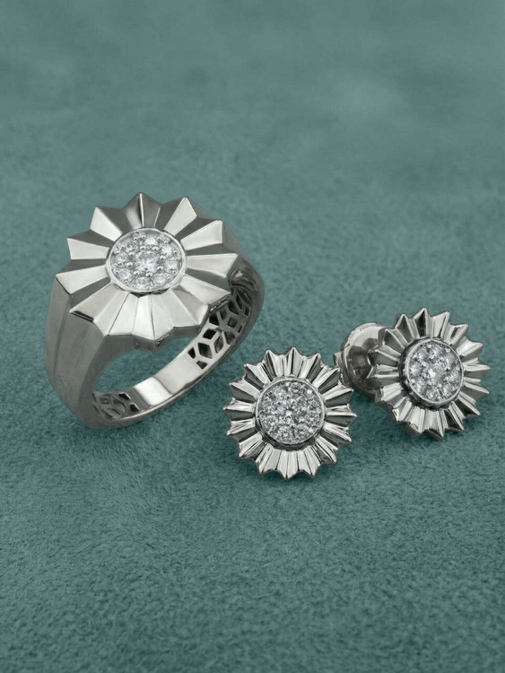 Кольцо из белого золота 585 пробы c бриллиантами