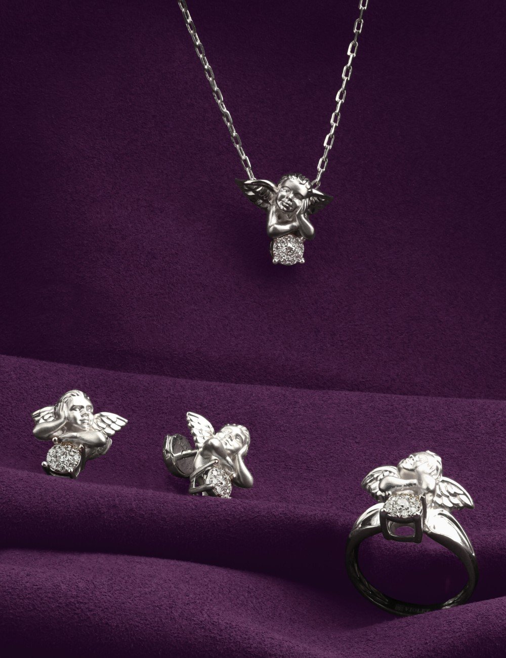 Серьги из белого золота c бриллиантами