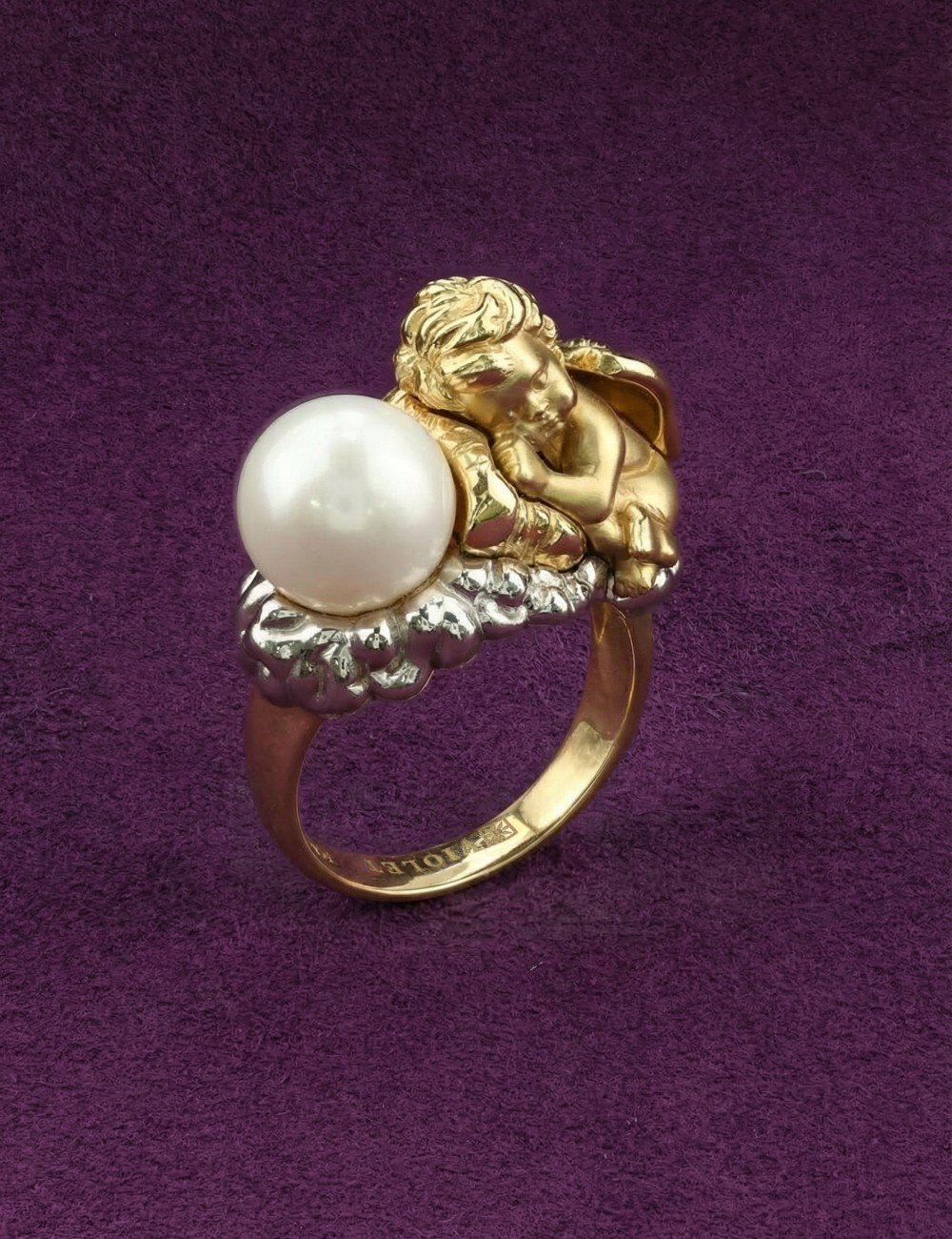 Кольцо из лимонного золота c жемчугом