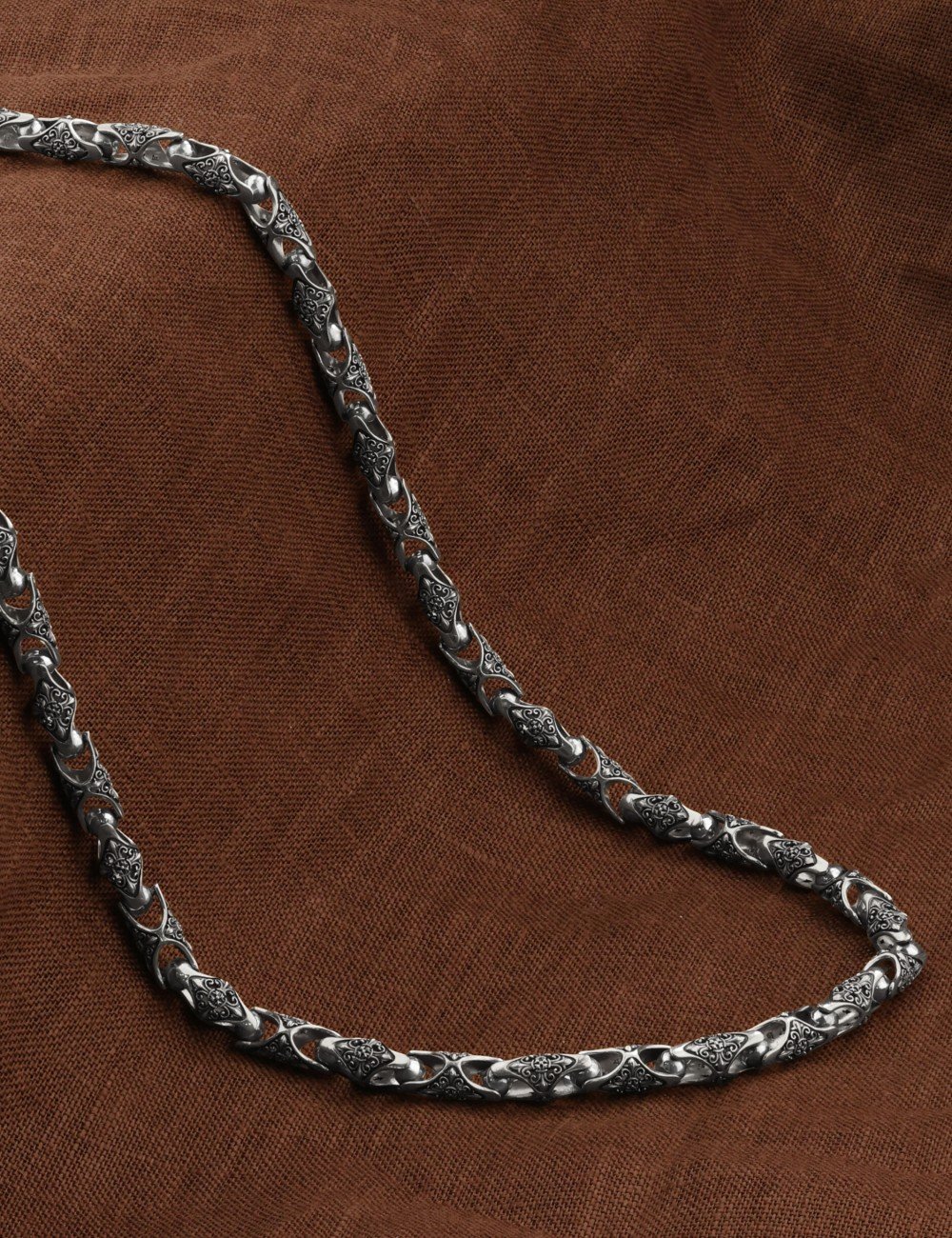 Цепь из белого золота