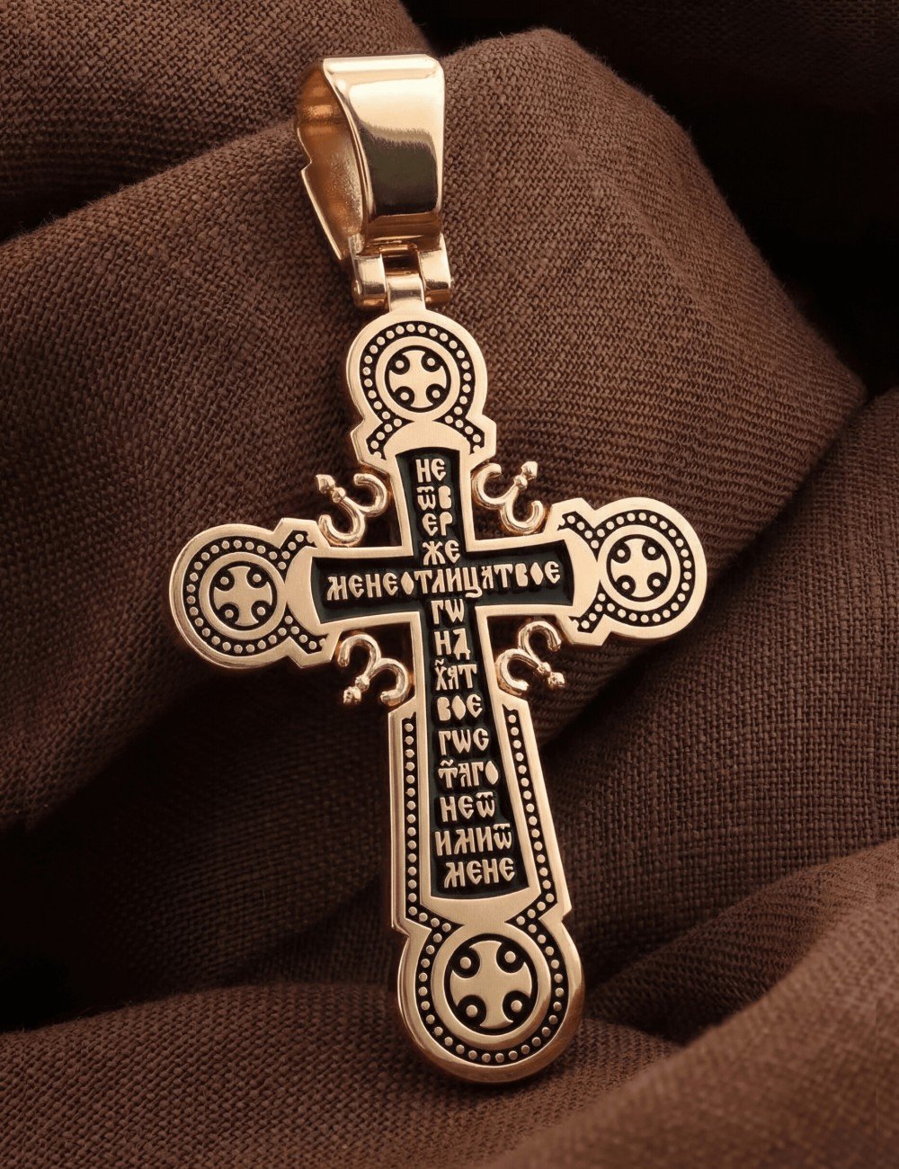 Крест из золота c эмалью