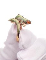 Кольцо из золота c эмалью