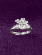 Кольцо из белого золота c бриллиантами