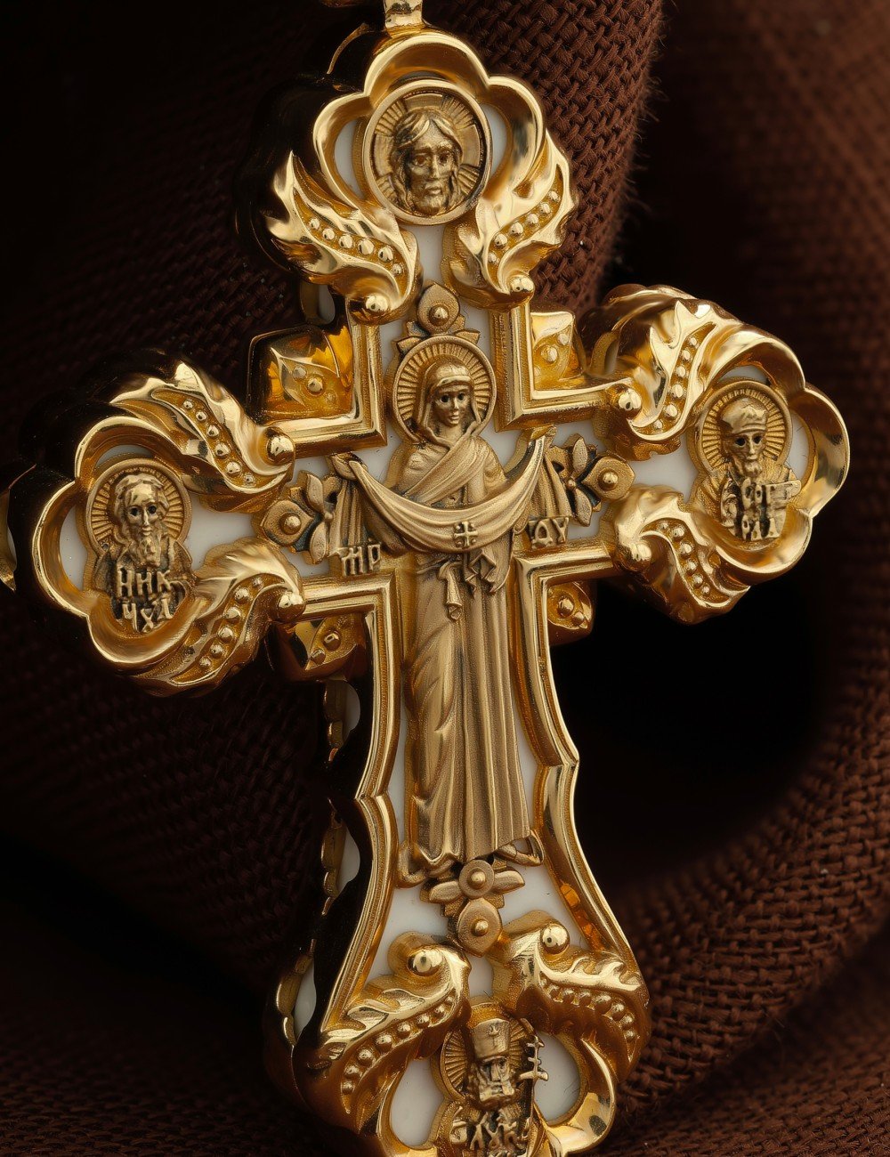 Крест из лимонного золота c бивнем мамонта