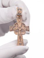 Крест из золота