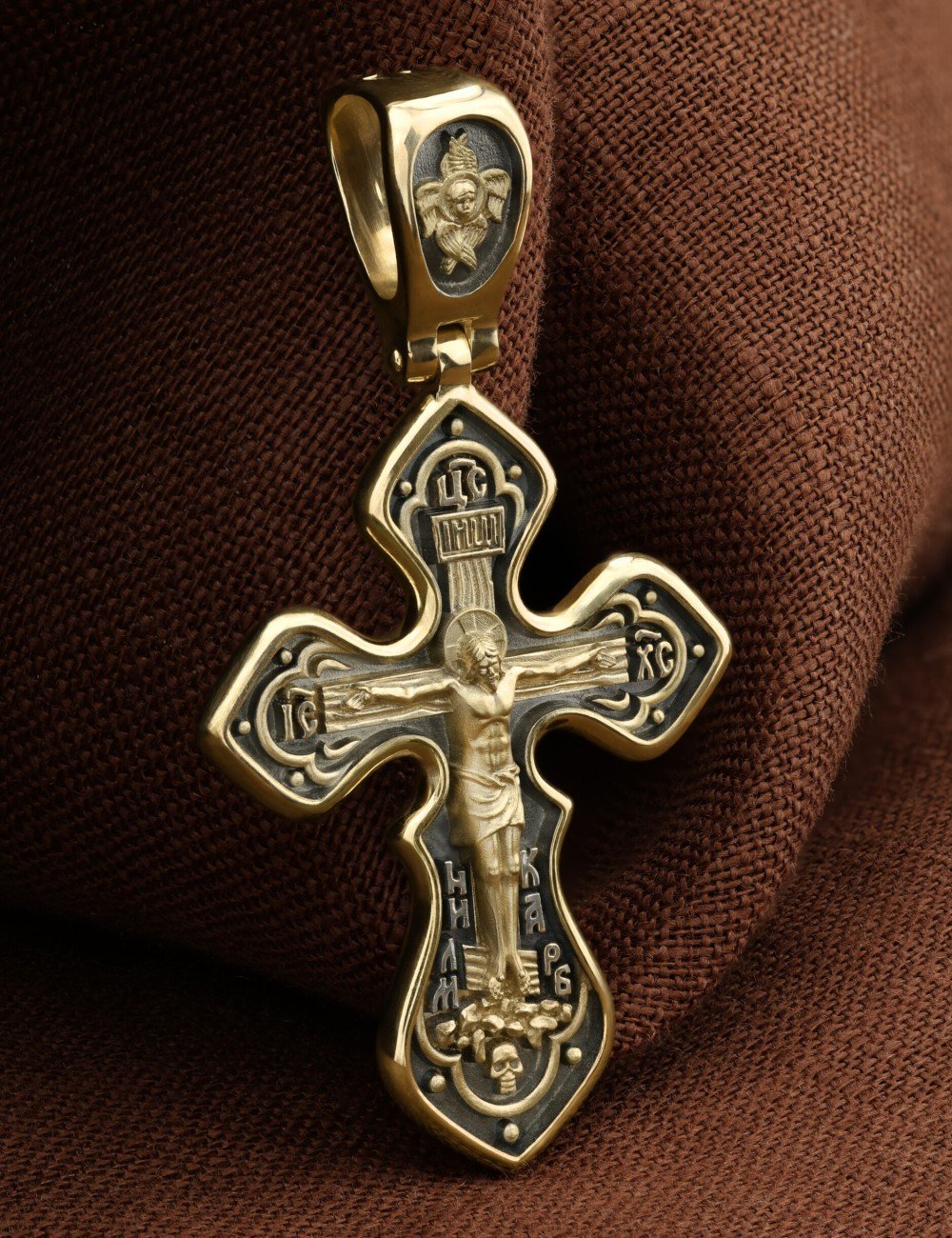 Крест из лимонного золота